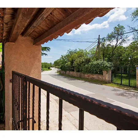 Apartman Nensi Apartament